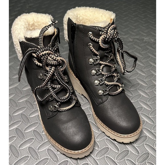 Dolce vita folksy black Faux Shearling ankle Girl block 2" heel combat boot Sz 1 - Picture 2 of 11